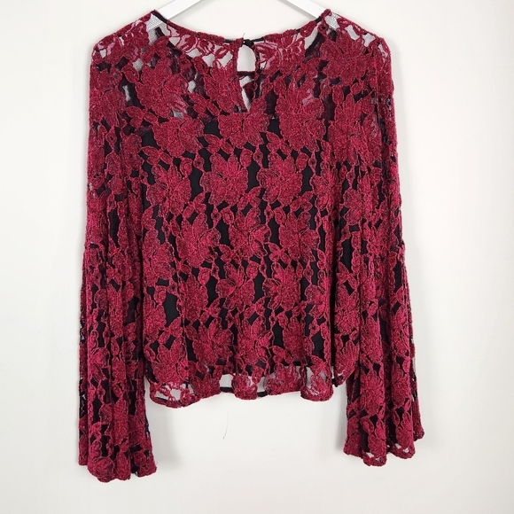 Cupcakes and Cashmere Red and Black Lined Long Bell Sleeve Top Size S - Picture 13 of 14